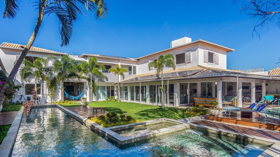 Mansão de Cinco Suítes em Geribá