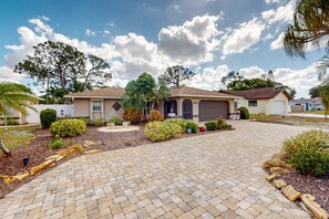 Exterior - Home with private pool, enclosed yard, patio, sunroom, AC, & W/D (Venice)