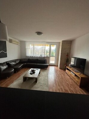 Flat-screen TV - Central, 3-Bedroom Apartment at Golden Fort Complex (Sunny Beach)