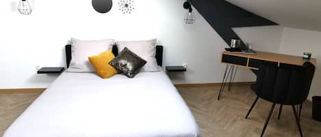 Chambre familiale | 1 chambre, bureau, espace de travail pour ordinateurs portables