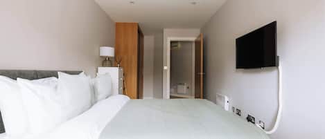 1 bedroom, iron/ironing board, Internet, bed sheets