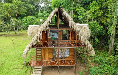 SACHA ÑAMPI ECOLODGE  