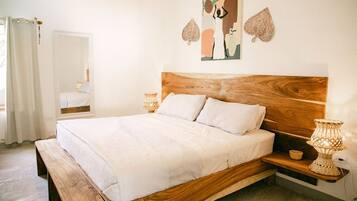 2 chambres, coffres-forts dans les chambres, bureau, Wi-Fi gratuit