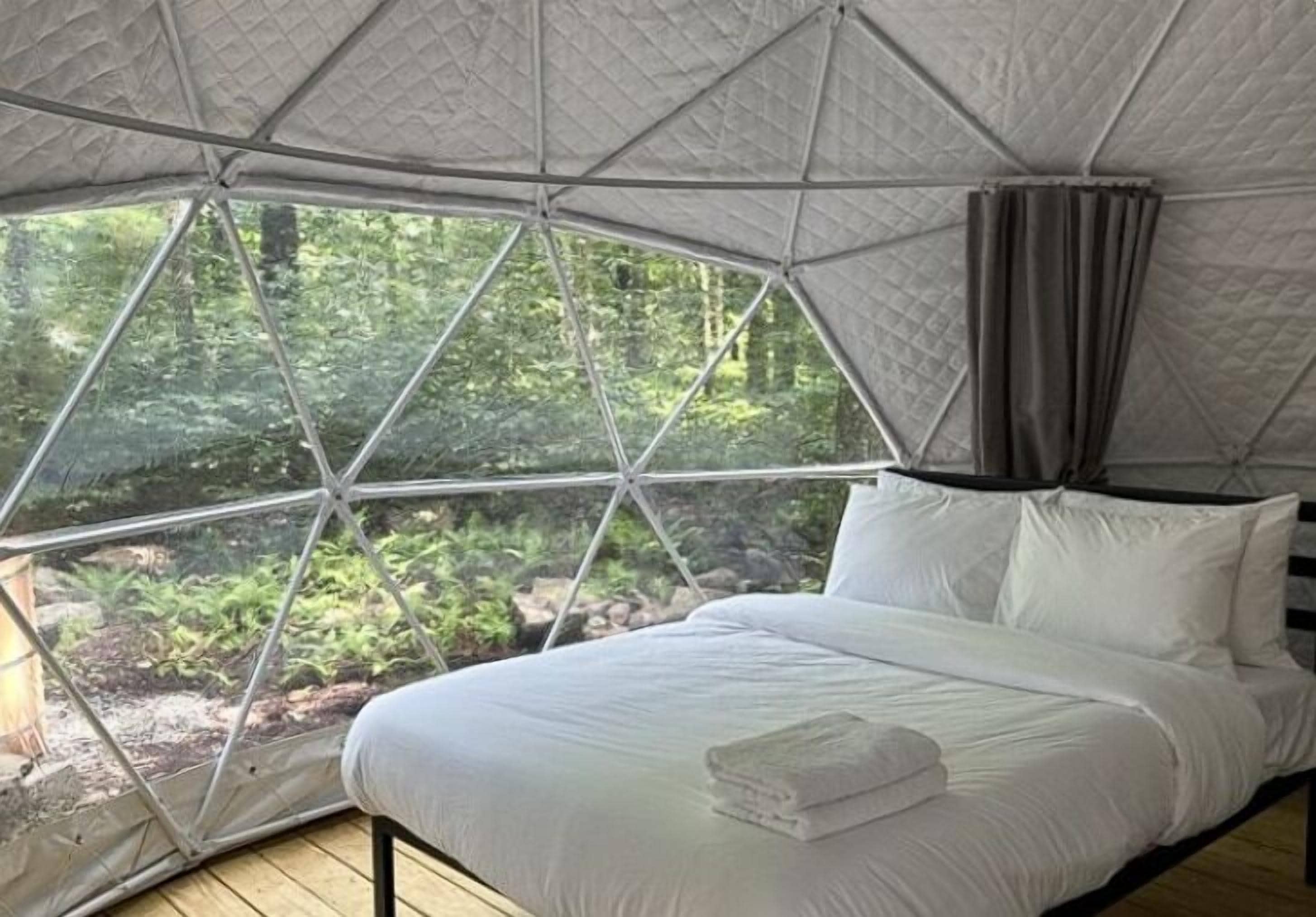 Tenda Premium, 2 Tempat Tidur Double, hot tub | Wi-Fi gratis dan seprai linen