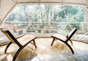 Premium Tent, 1 King Bed, Hot Tub | Living area