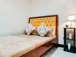 1 Schlafzimmer, Bügeleisen/Bügelbrett, Bettwäsche