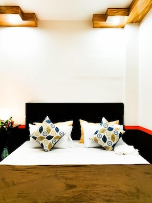 1 Schlafzimmer, Bügeleisen/Bügelbrett, Bettwäsche