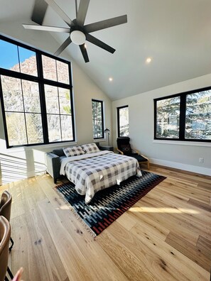 3 Schlafzimmer, Bügeleisen/Bügelbrett, Reisekinderbett, kostenloses WLAN