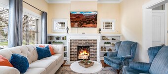 Quiet Home Near Downtown + Mountain Views