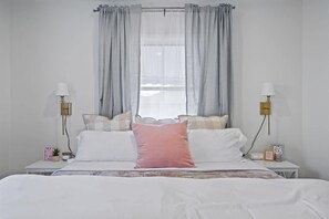 2 bedrooms, desk, iron/ironing board, travel cot