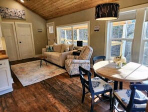 Smart TV, fireplace, DVD player