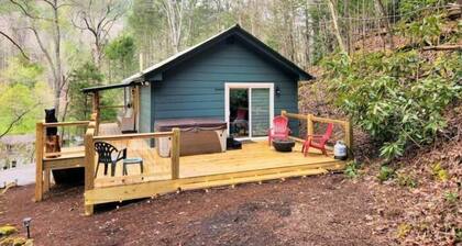 Secluded Cottage in Townsend