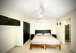 1 bedroom, iron/ironing board, WiFi, bed sheets - Cozy new studio near of 5th Avenue and two Steps to the beach 4 (Playa del Carmen)