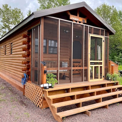 Come Stay Off-Grid in Michigan's Beautiful Upper Peninsula