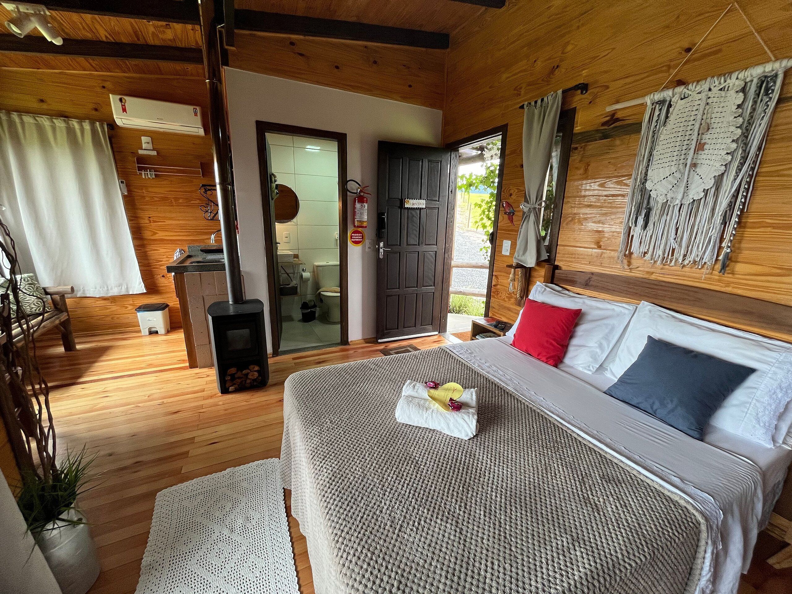 Comfort Cabin, Jetted Tub