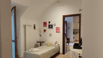 2 camere, ferro/asse da stiro, Wi-Fi, lenzuola