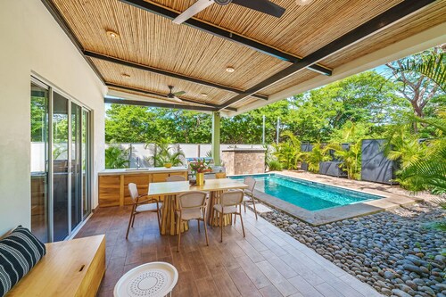 3BR Beach House w/ Pool - Las Palmitas