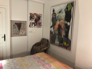 1 soverom, strykejern/-brett, wi-fi og sengetøy