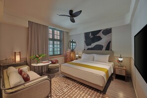 Room, 1 King Bed (Heritage Luxe)