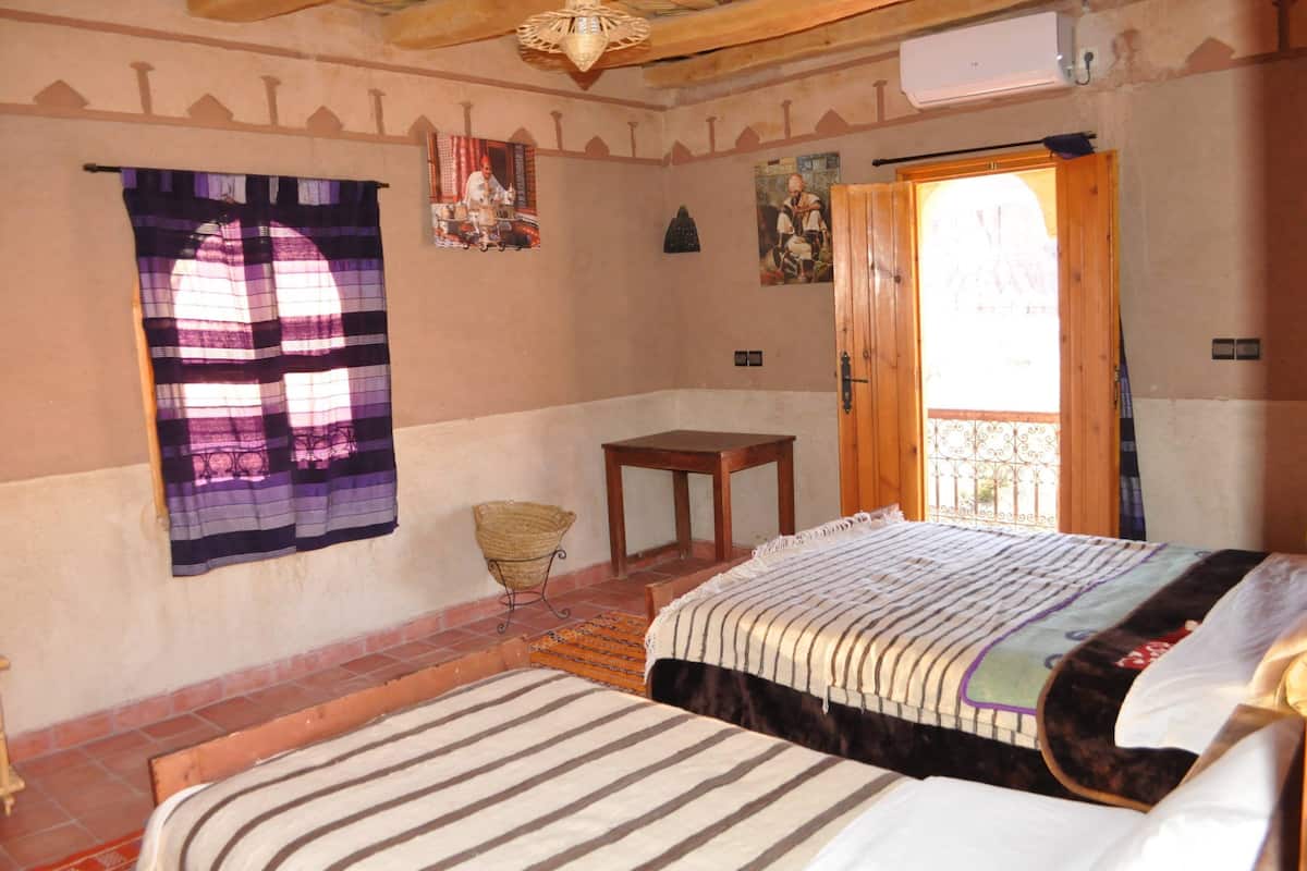 Blackout curtains, iron/ironing board, WiFi