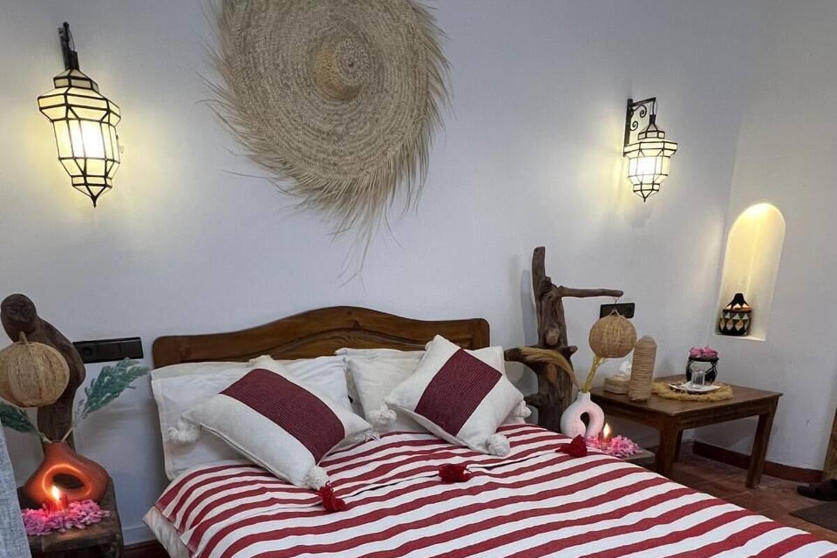 Memory-foam beds, desk, laptop workspace, blackout curtains