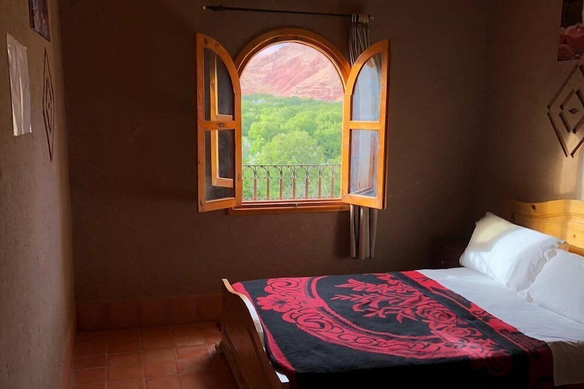 Blackout curtains, iron/ironing board, WiFi