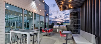 Home2 Suites by Hilton Paris