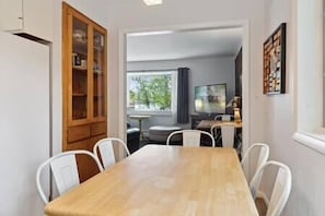 Dining - Pristine 5-Acre Secluded Black Oak Lake Hideaway (Land O'Lakes)