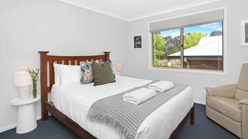 4 bedrooms, iron/ironing board, travel cot, WiFi