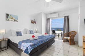 4 bedrooms, in-room safe, iron/ironing board, travel cot