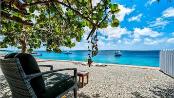 Sun-loungers, beach towels