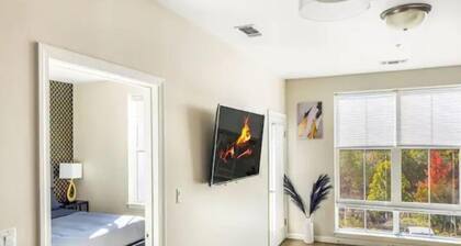 Luxe Alewife 1 Bd, King Bed, Fast Wi-Fi, Gym, Pool