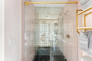 Becca Reitz Art Suite110 | Bathroom - The Acoma House (Denver)