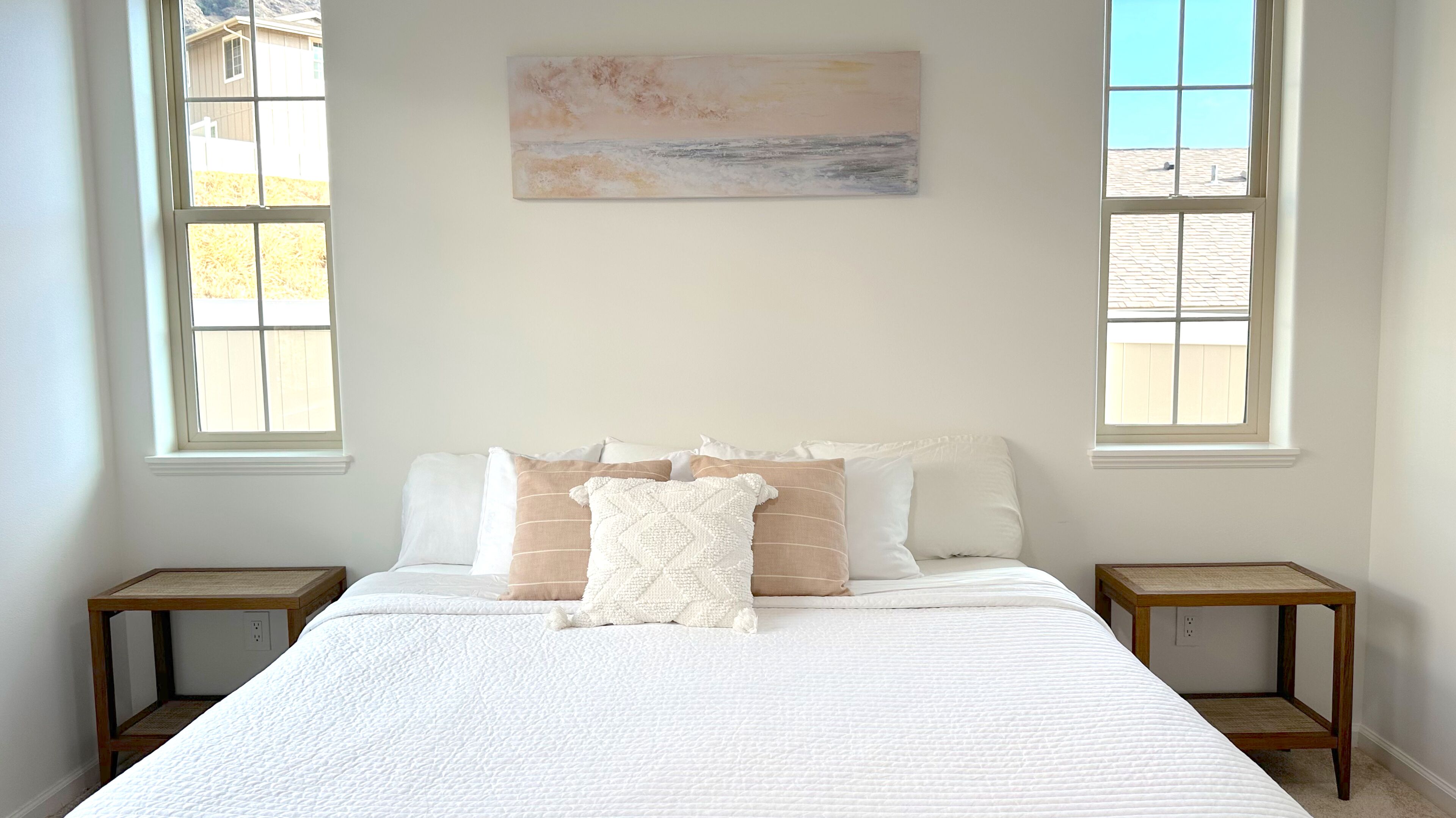 3 bedrooms, desk, iron/ironing board, travel crib