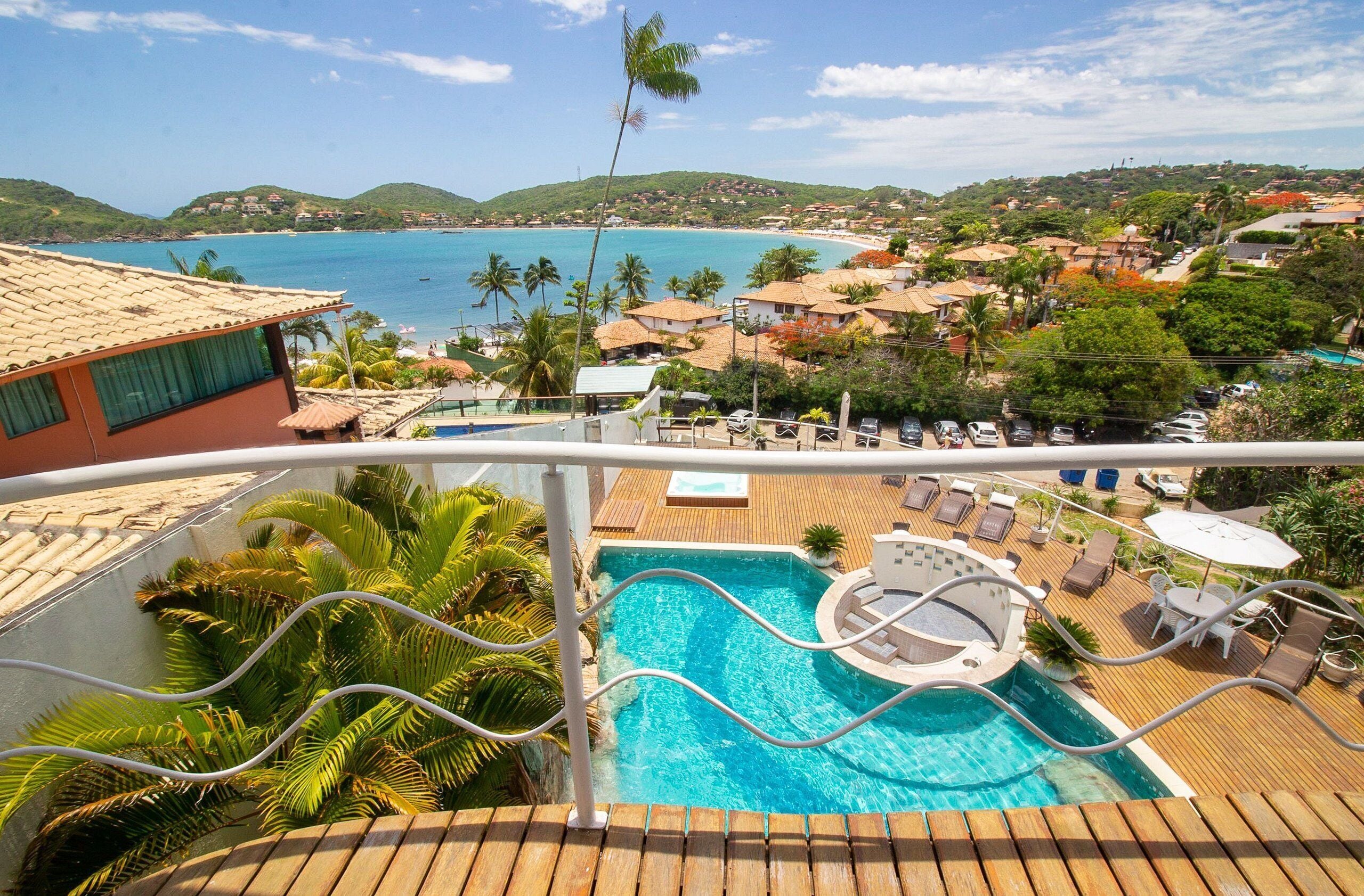 Hồ bơi ngoài trời 