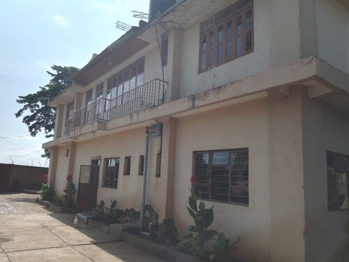 Kinyaiya's Farm Lodge