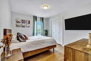 4 habitaciones, escritorio, wifi y ropa de cama 