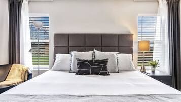 3 slaapkamers, een bureau, een strijkplank/strijkijzer, wifi