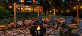 Dream View: Heated Pool| Hot tub| Theater| Arcade| Fire Pit| 25 Acres.