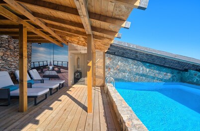 Villa New Horizons with Pool IV