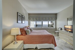 5 habitaciones, tabla de planchar con plancha y wifi gratis 