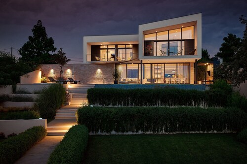 Strandvilla Aqua Haven mit Pool