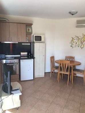 Interior - 3 Bedroom Apt with Pool Views at Arcadia Complex (Sunny Beach)