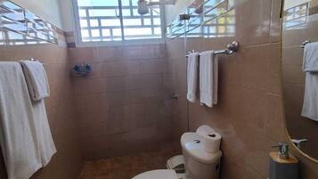 Standard Apartment | Bathroom | Shower, rainfall showerhead, hair dryer, towels