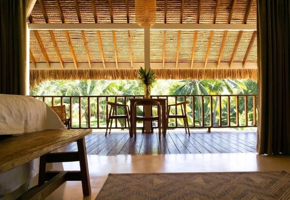 Outdoor dining - Fare Tiaia - Bungalow Tropical MIA : Pour un Séjour Exceptionnel en Amoureux (Moorea)