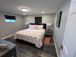 1 dormitorio, tabla de planchar con plancha, wifi gratis y ropa de cama