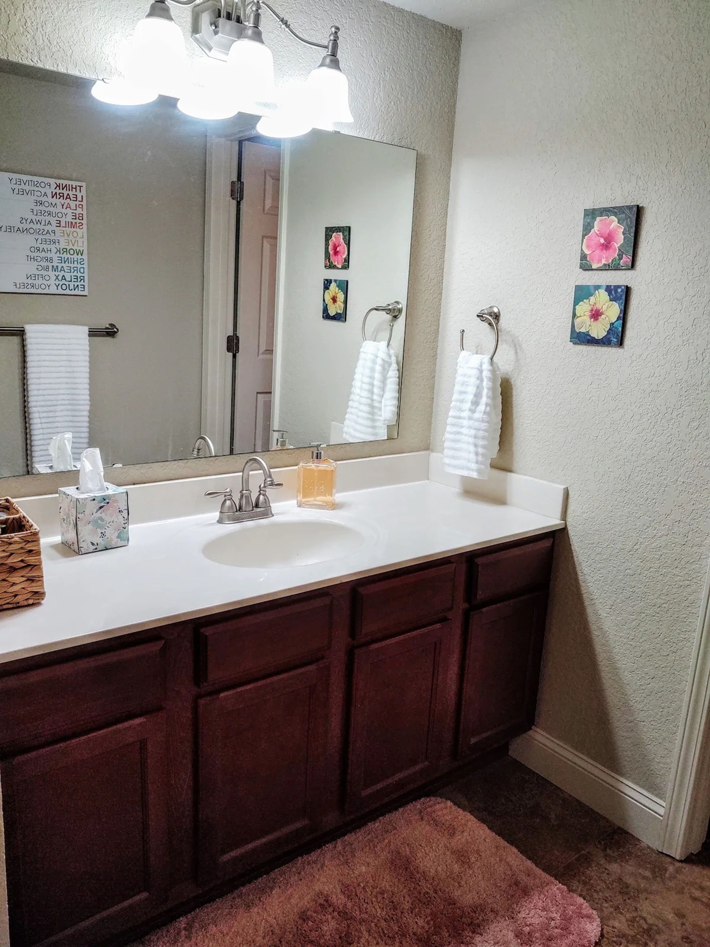 Apartamento Confort | Baño | Ducha y bañera combinadas y toallas