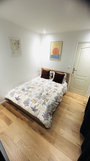 1 quarto, ferros/tábuas de passar roupa, Wi-Fi, roupa de cama