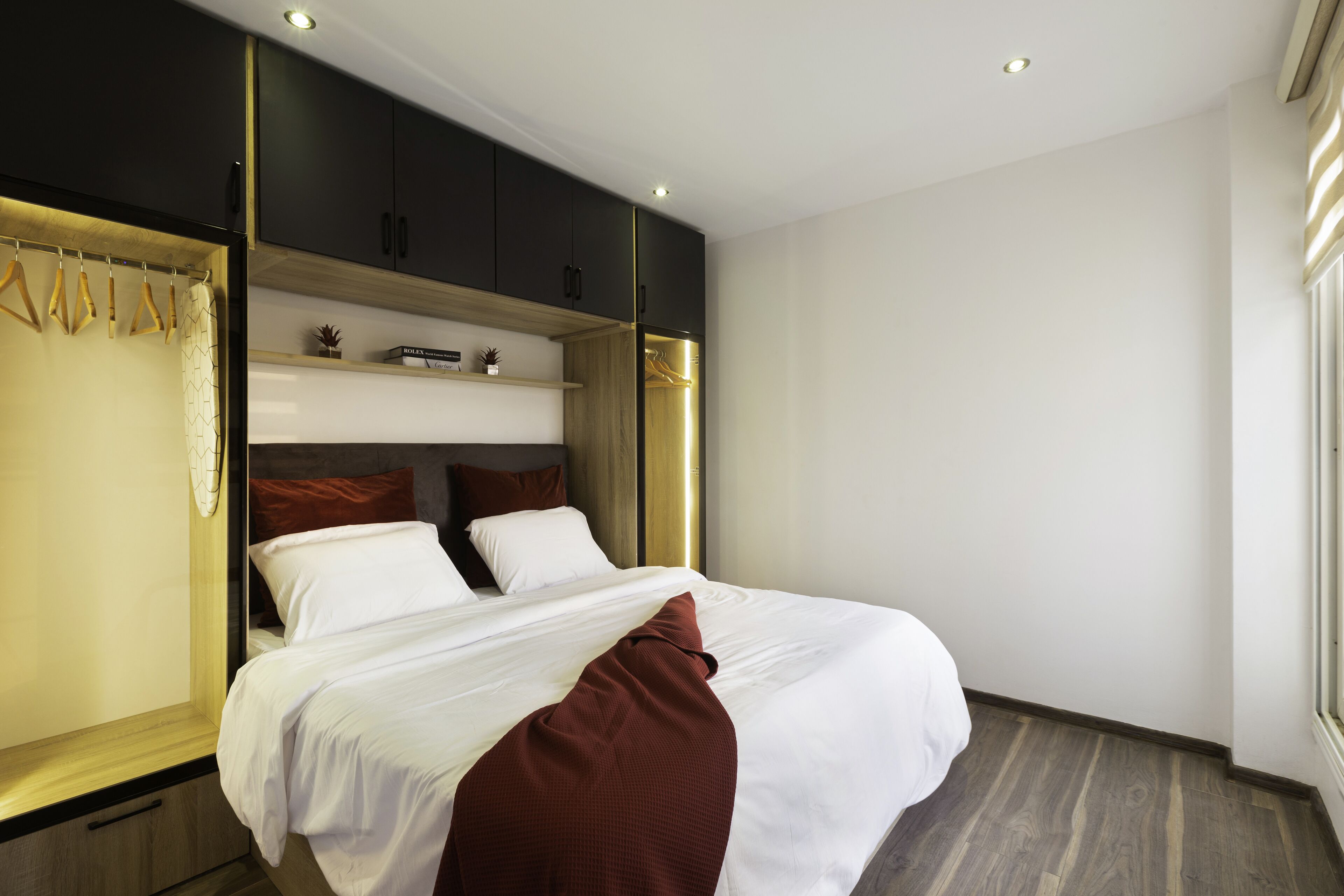 1 bedroom, desk, iron/ironing board, WiFi