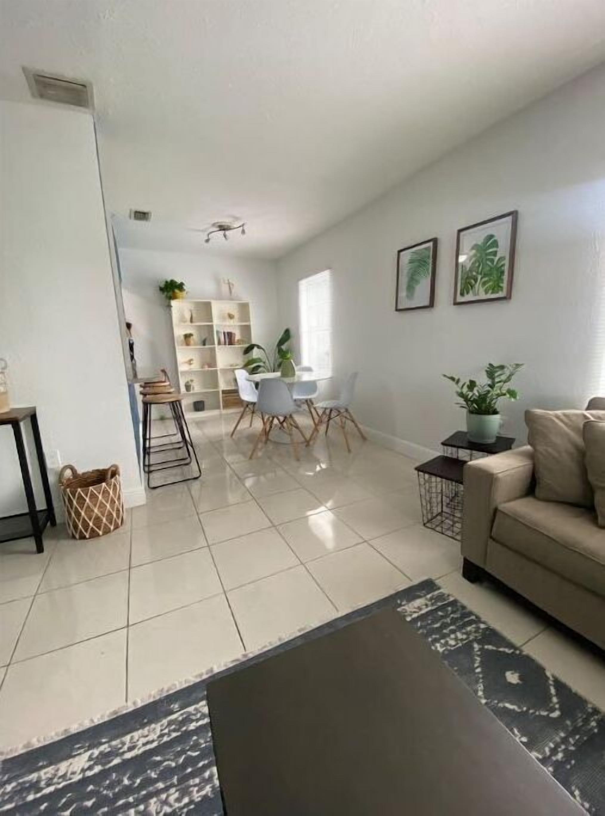 Lovely House near Miami Int. Airport